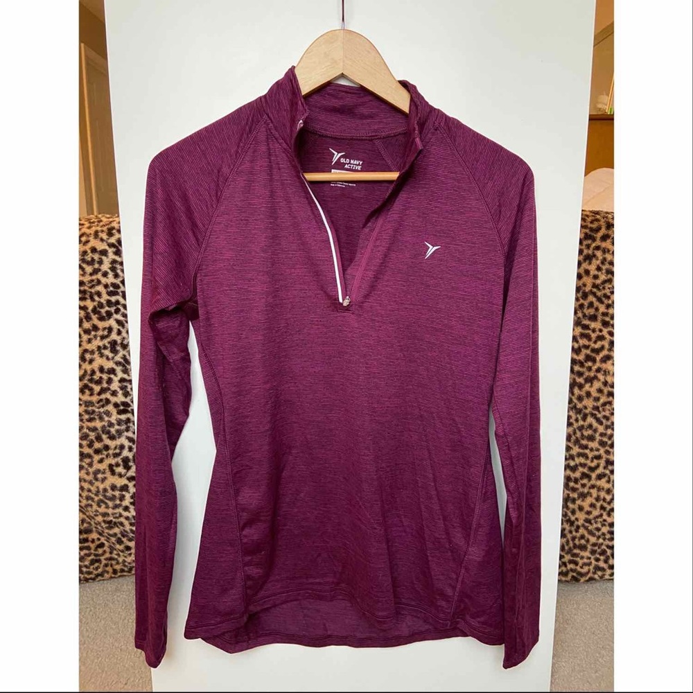 Breathable workout quarter zip